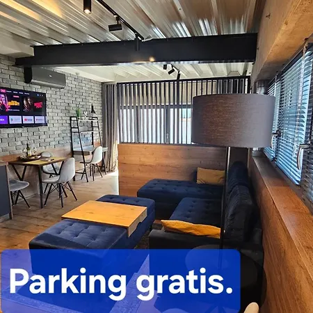 Apartament Kąpielowa Czarny *